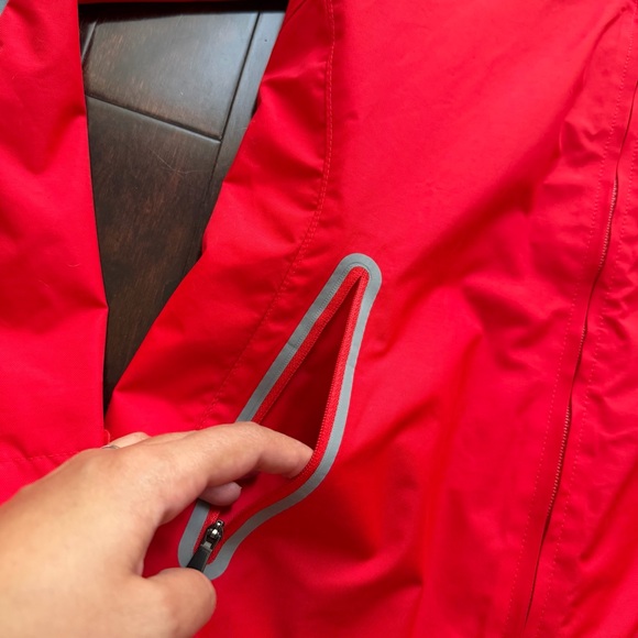 Columbia Women's Omni-Tech Hooded Rain Coat, Size medium, Red, Zip, Interchange - Picture 6 of 12